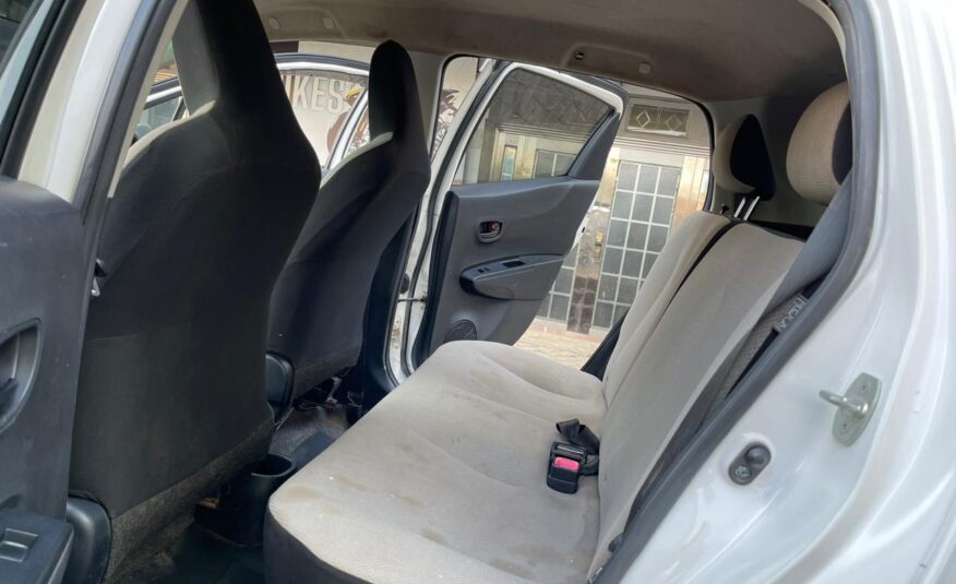 2012 Toyota Vitz White