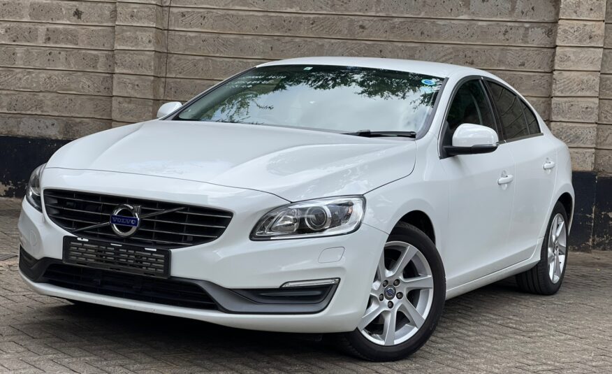 2015 Volvo S60 T4