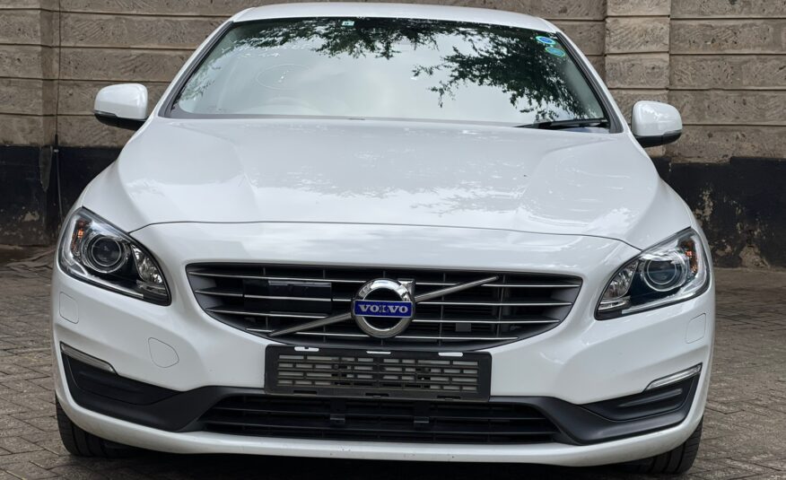 2015 Volvo S60 T4