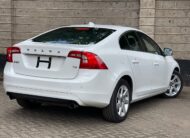 2015 Volvo S60 T4