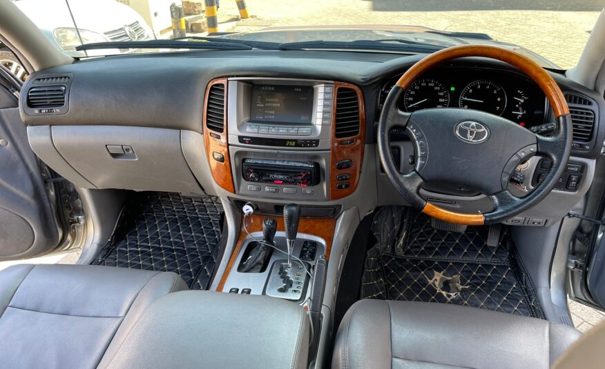2006 Toyota Land-Cruiser 100 Series