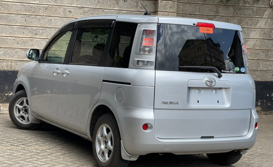 2015 Toyota Sienta