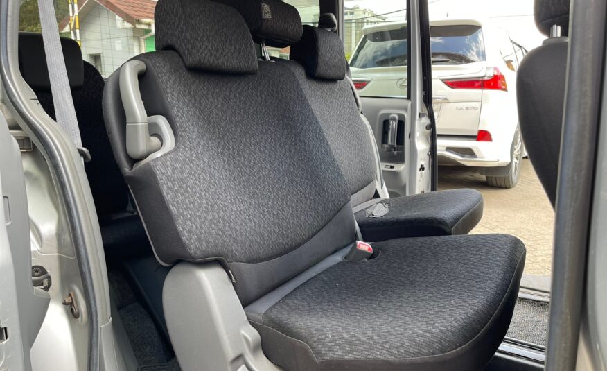 2015 Toyota Sienta