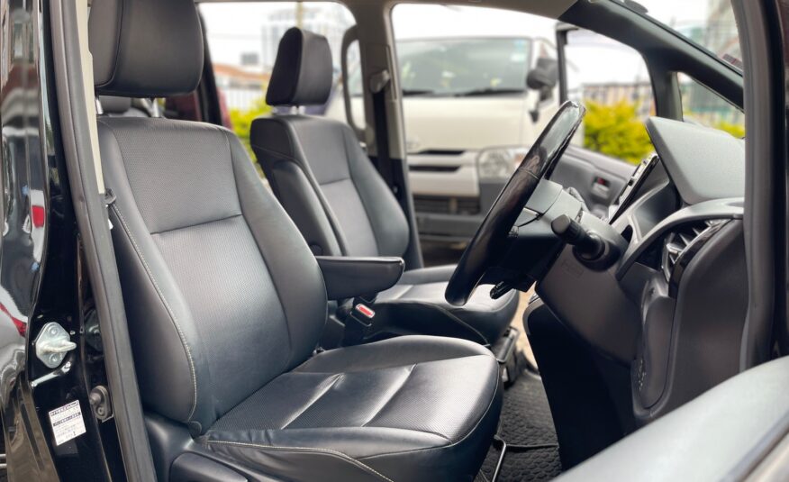 2015 Toyota Esquire