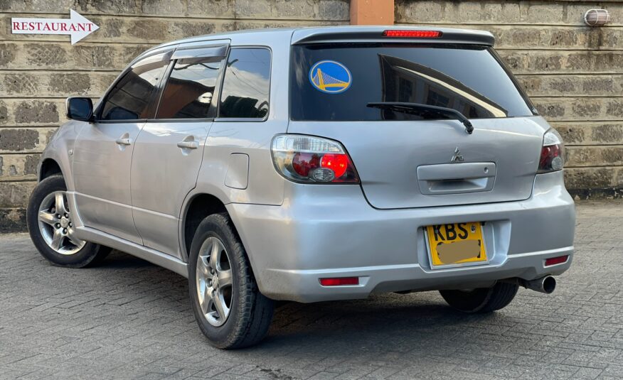 2005 Mitsubishi Airtreck