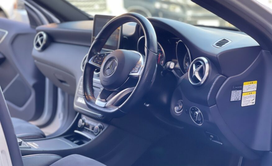 2015 Mercedes-Benz A180 Silver