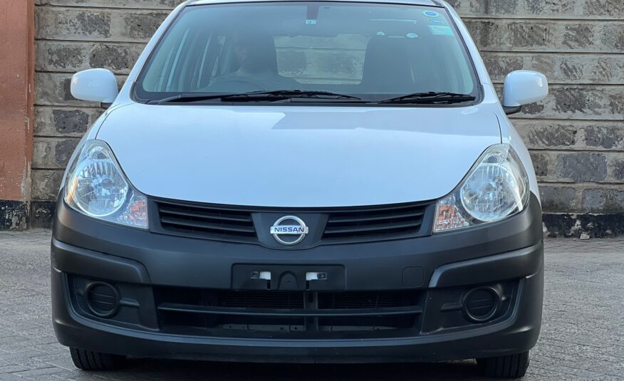 2015 Nissan AD