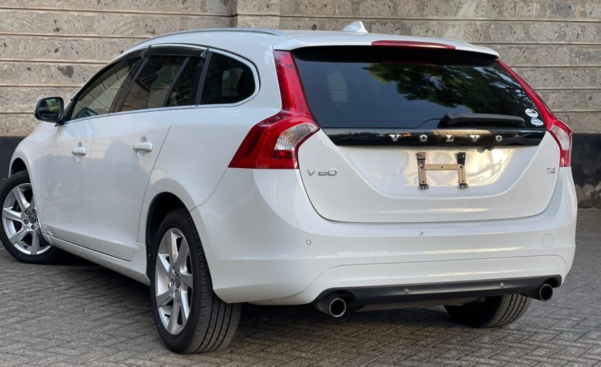 2015 Volvo V60 T4