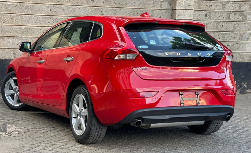 2015 Volvo V40 T4 Red