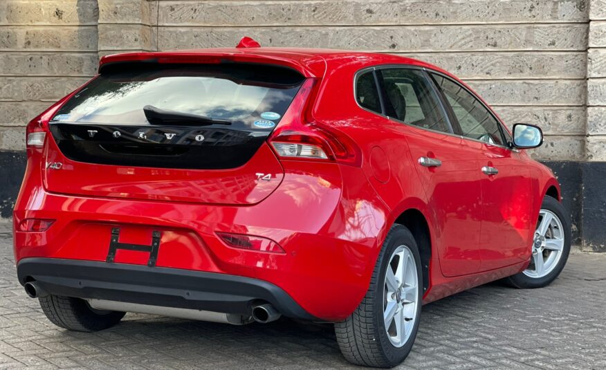 2015 Volvo V40 T4 Red