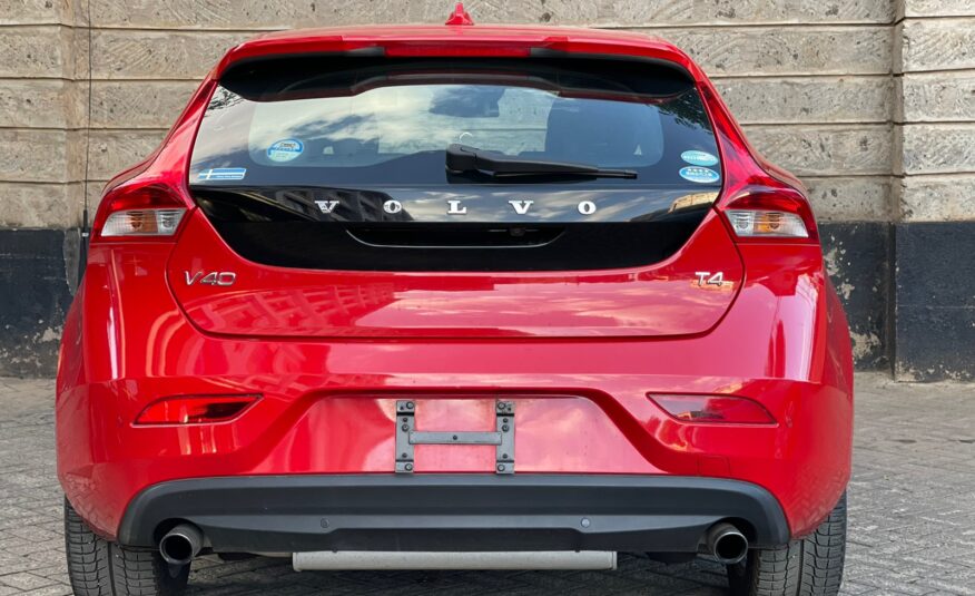 2015 Volvo V40 T4 Red