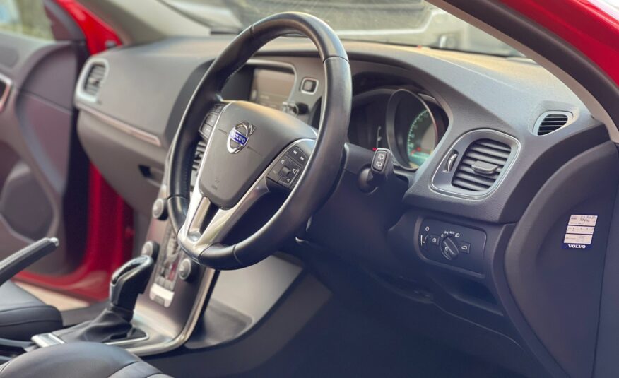 2015 Volvo V40 T4 Red