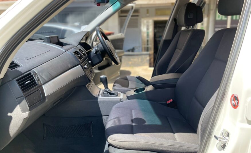2010 BMW X3 White
