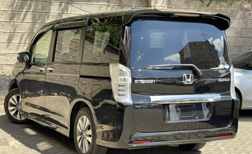 2015 Honda Stepwagon Spada