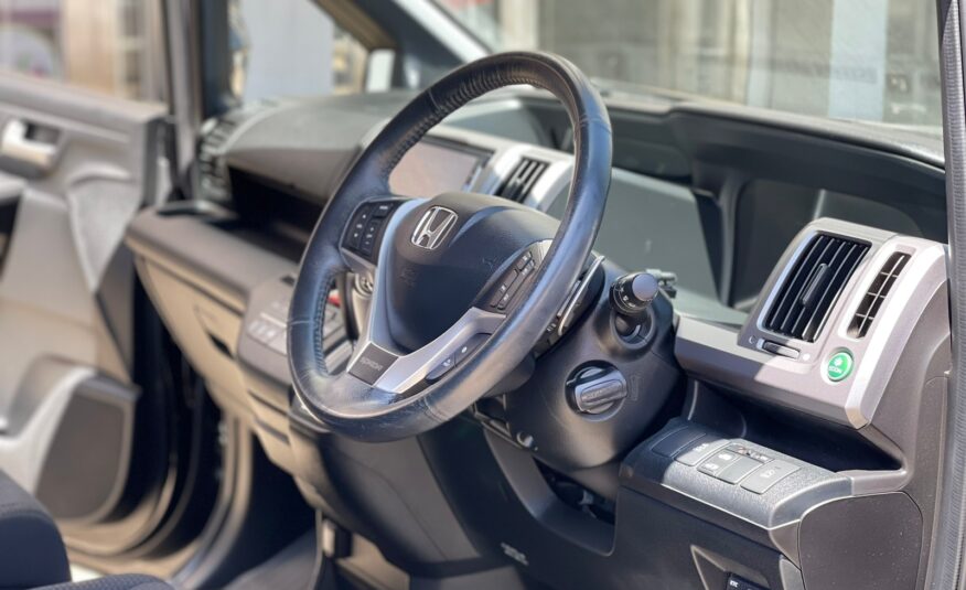 2015 Honda Stepwagon Spada