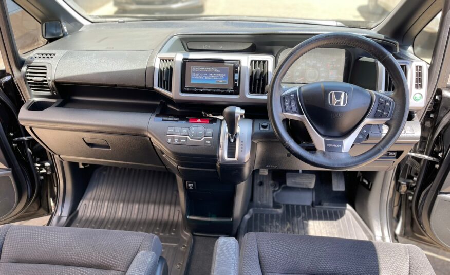2015 Honda Stepwagon Spada