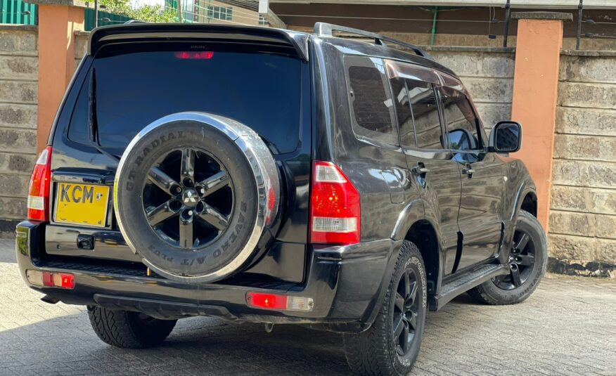 2010 Mitsubishi Pajero Shogun