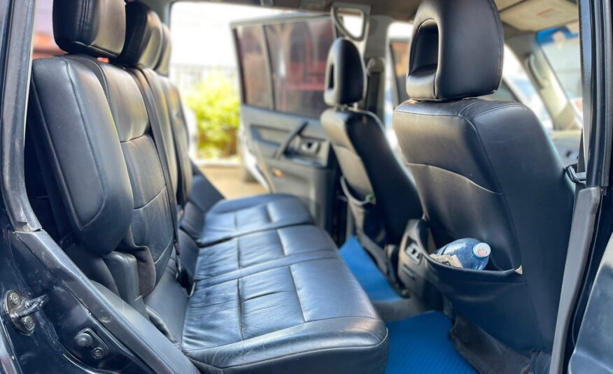 2010 Mitsubishi Pajero Shogun