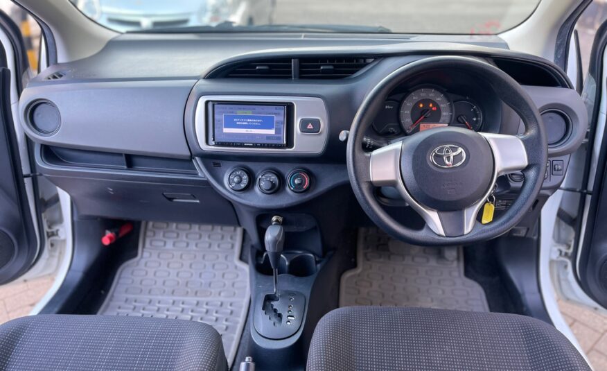 2015 Toyota Vitz White