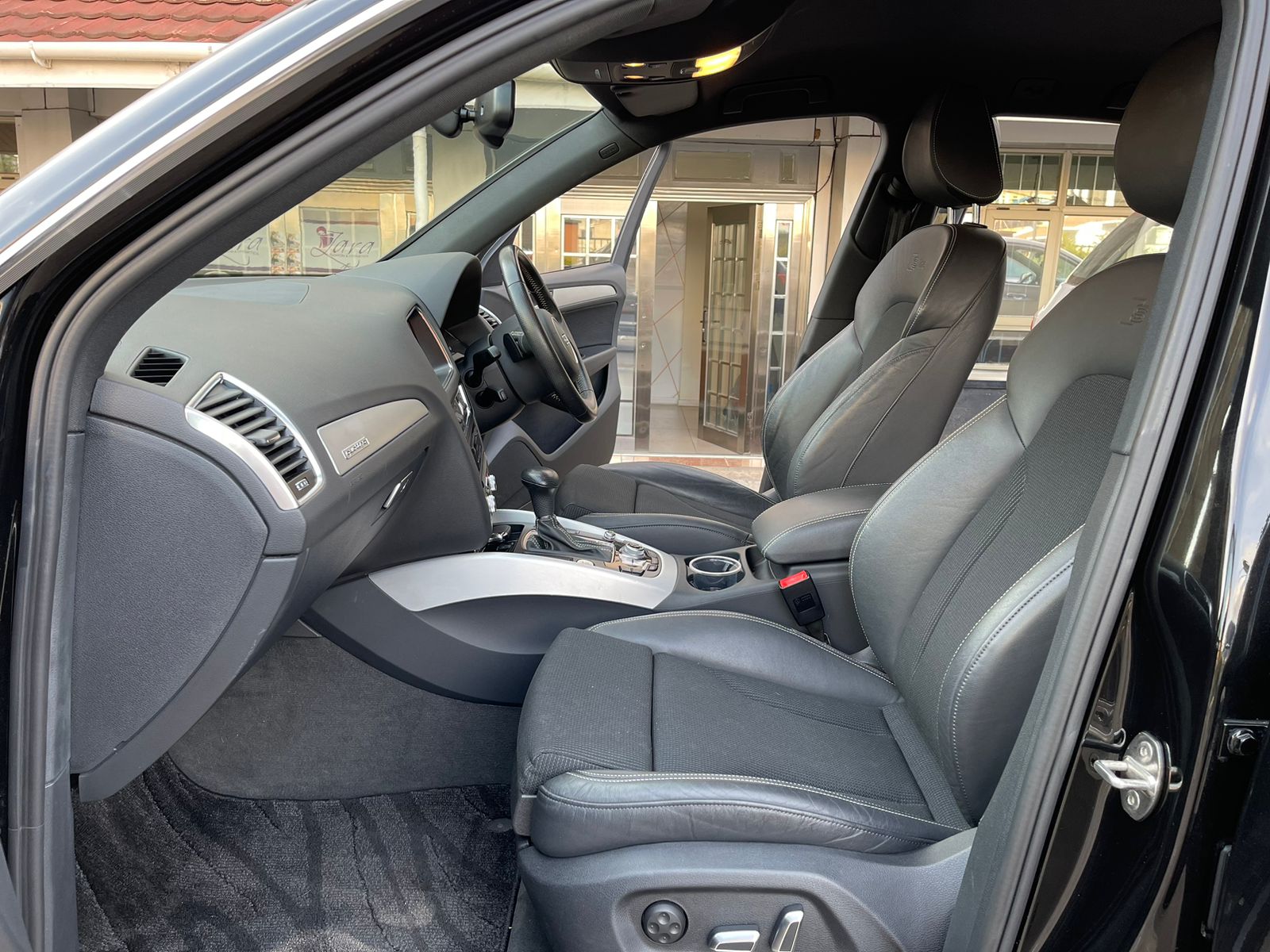 AudiQ5 S-Line
