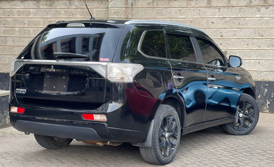 2014 Mitsubishi Outlander Phev
