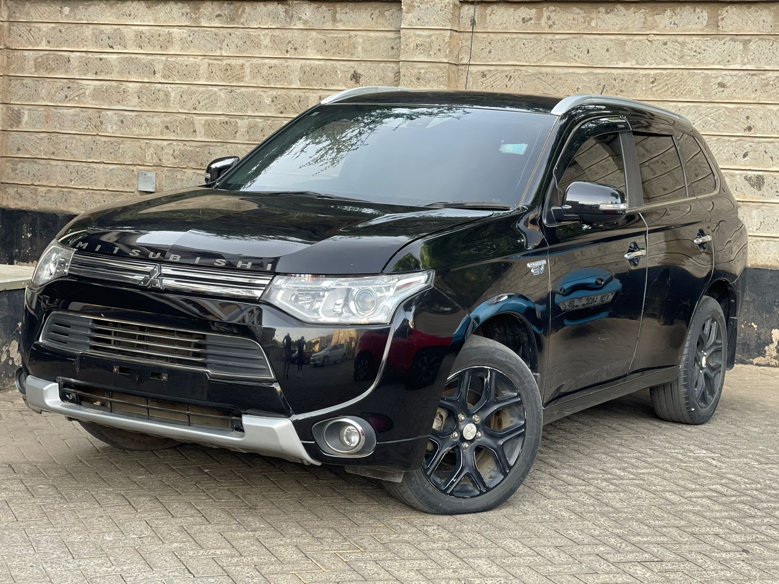 2014 Mitsubishi Outlander Phev