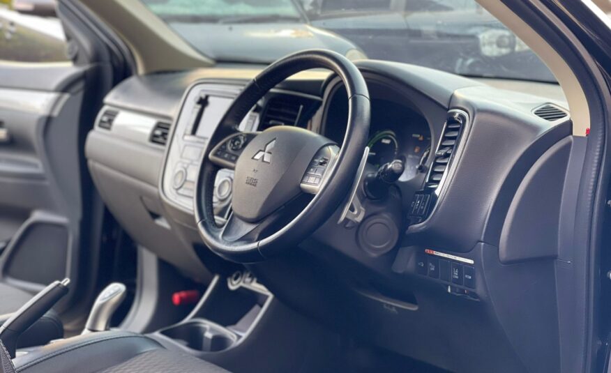 2014 Mitsubishi Outlander Phev