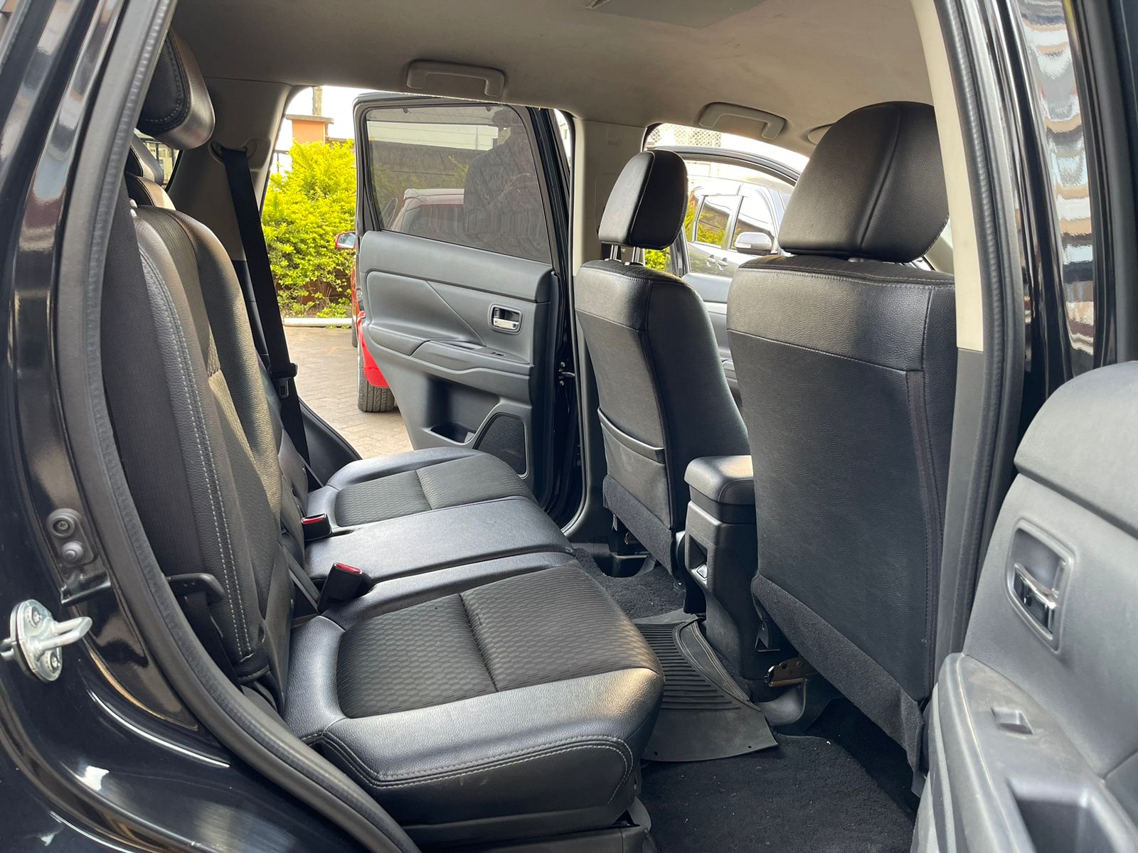 2014 Mitsubishi Outlander Phev