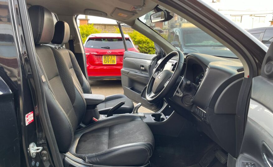 2014 Mitsubishi Outlander Phev