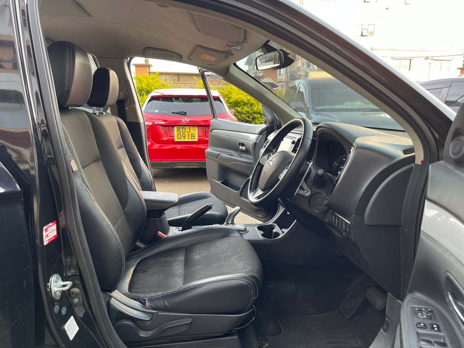 2014 Mitsubishi Outlander Phev