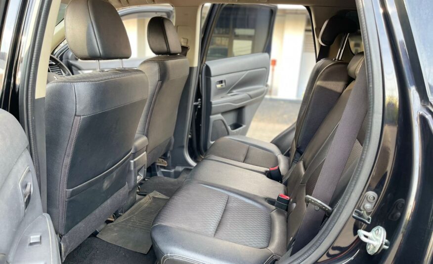 2014 Mitsubishi Outlander Phev