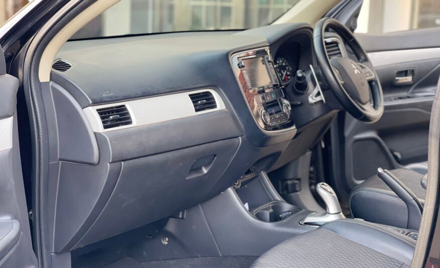 2014 Mitsubishi Outlander Phev