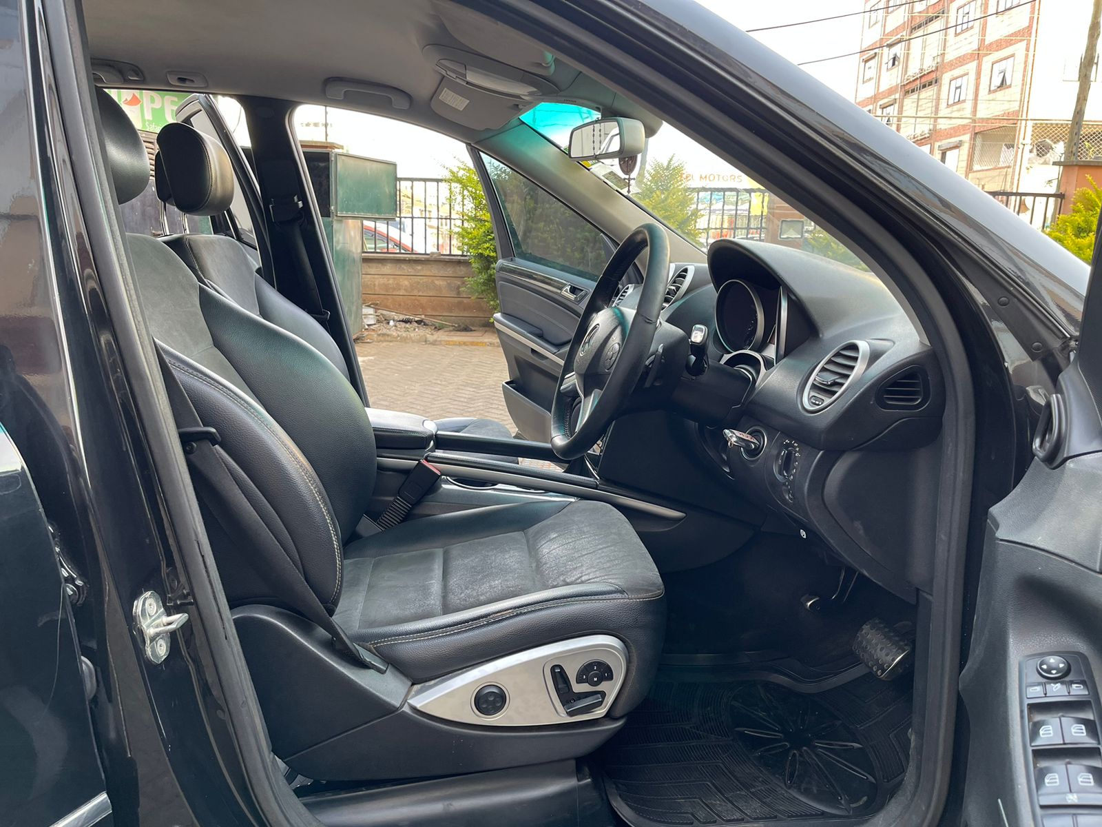 2009 Mercedes-Benz ML350