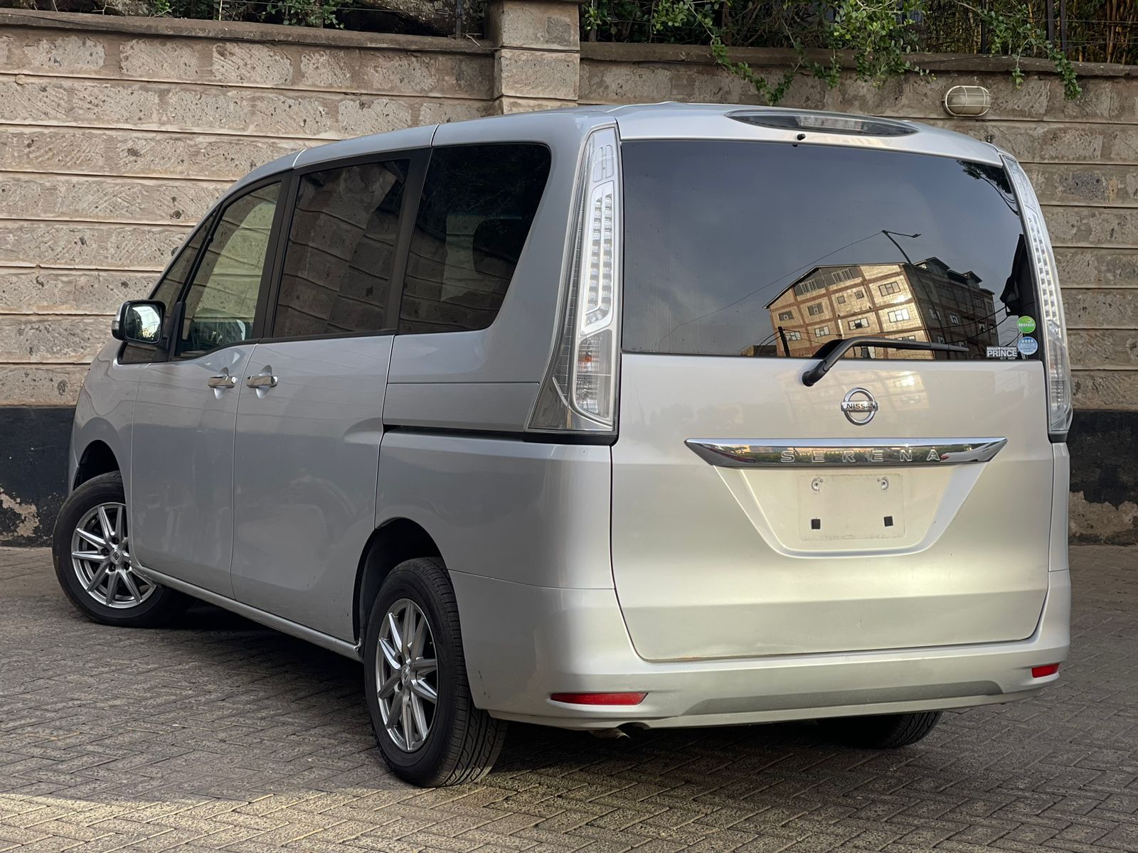2015 Nissan Serena