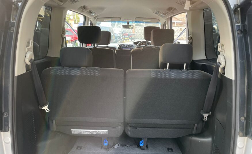 2015 Nissan Serena