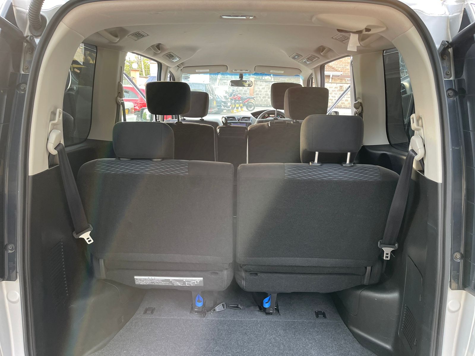 2015 Nissan Serena