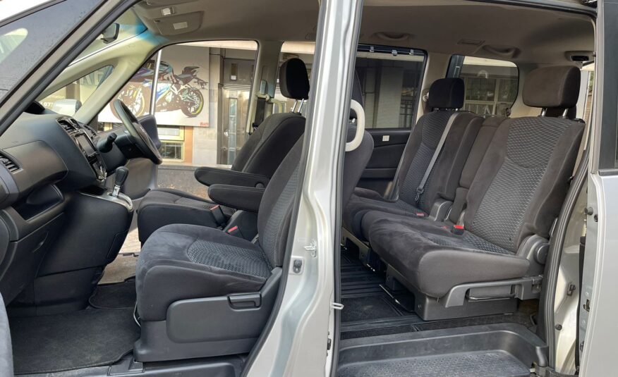 2015 Nissan Serena