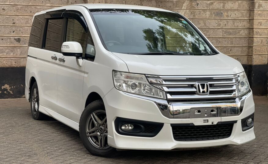 2015 Honda Stepwagon Spada