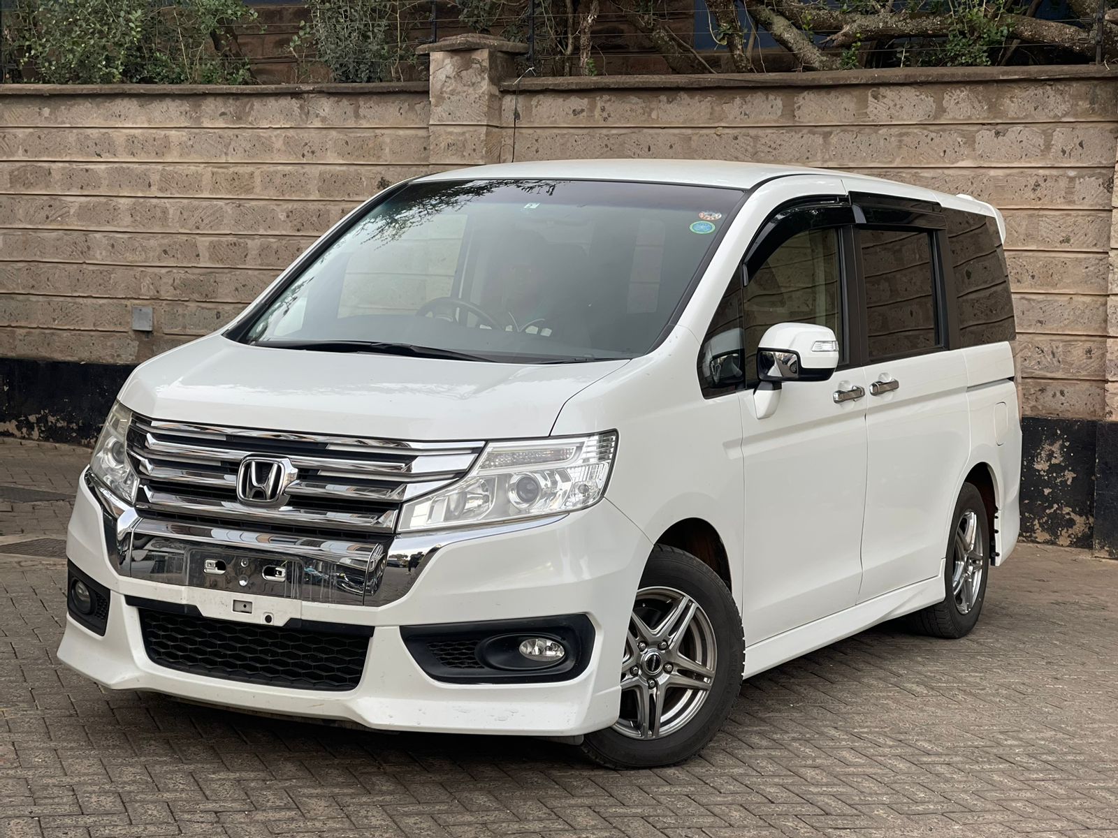 2015 Honda Stepwagon Spada