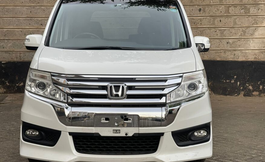 2015 Honda Stepwagon Spada