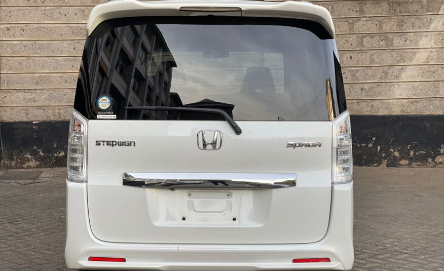 2015 Honda Stepwagon Spada