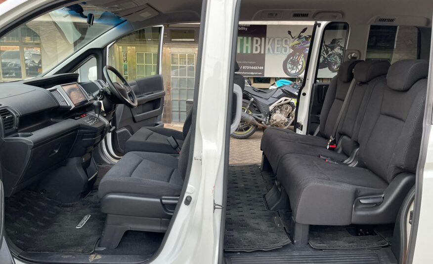 2015 Honda Stepwagon Spada