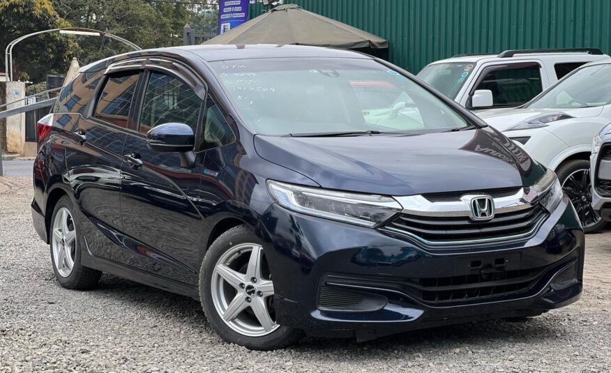 2015 Honda Fit Shuttle (Hybrid )