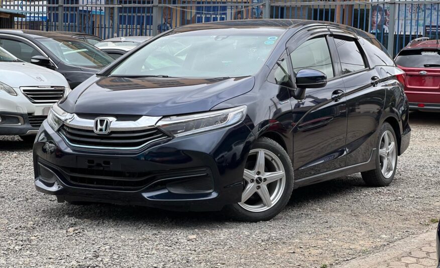 2015 Honda Fit Shuttle (Hybrid )