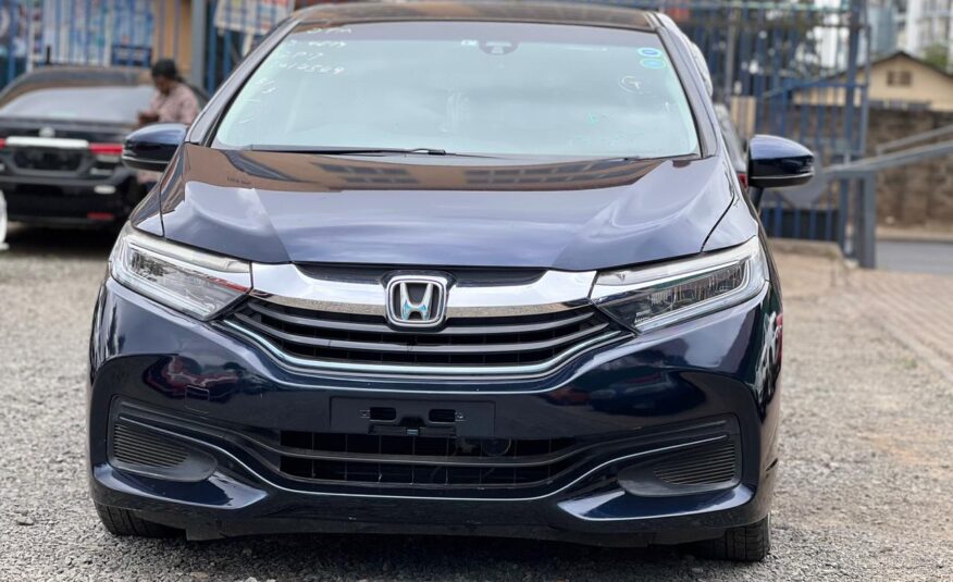 2015 Honda Fit Shuttle (Hybrid )