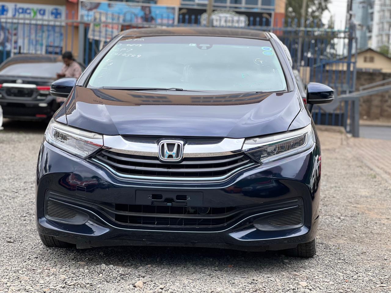 2015 Honda Fit Shuttle (Hybrid )