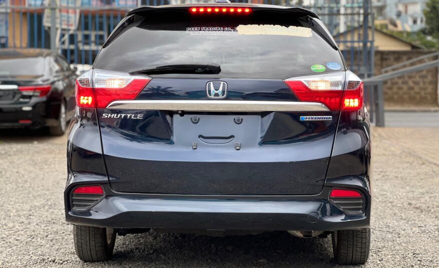 2015 Honda Fit Shuttle (Hybrid )