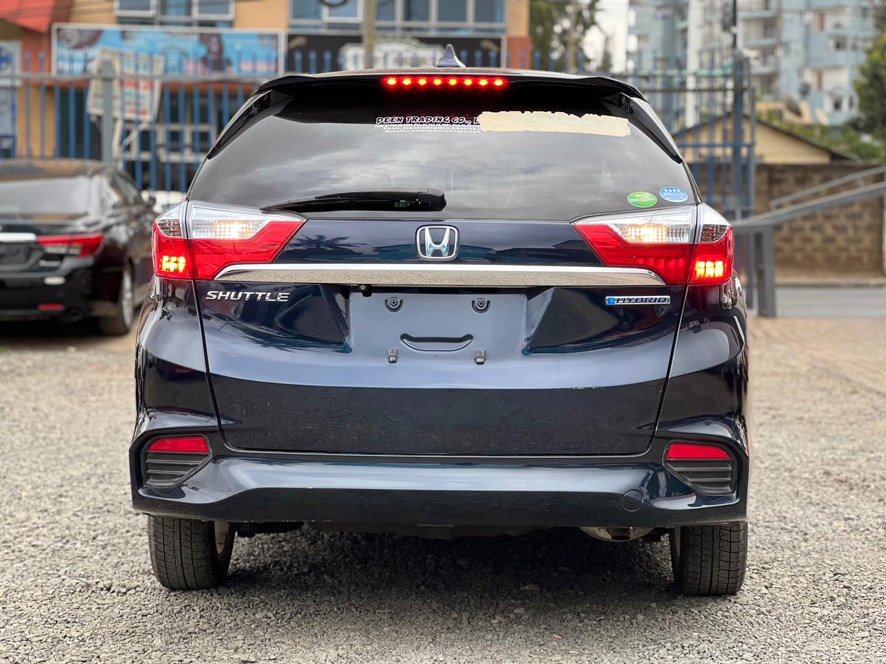 2015 Honda Fit Shuttle (Hybrid )