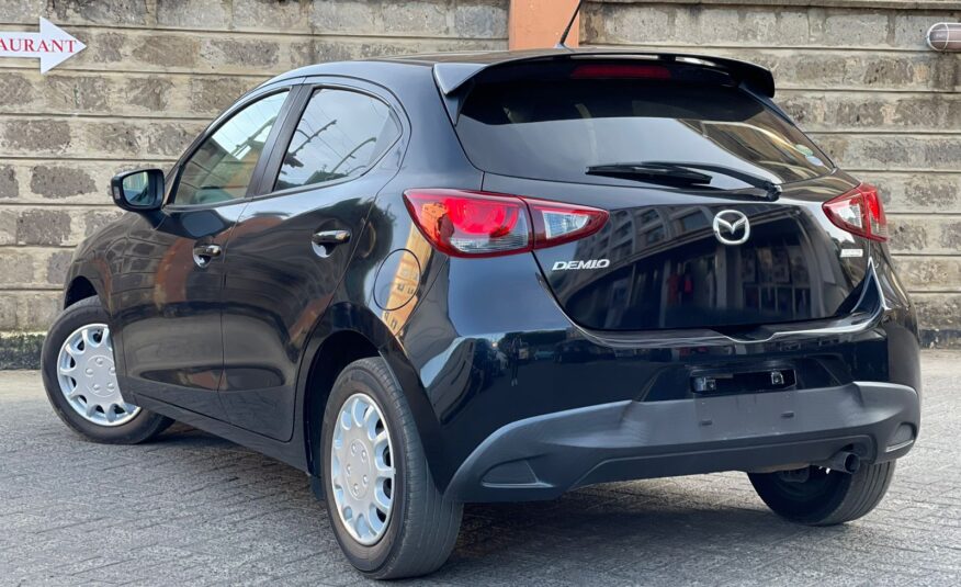 2015 Mazda Demio Newshape