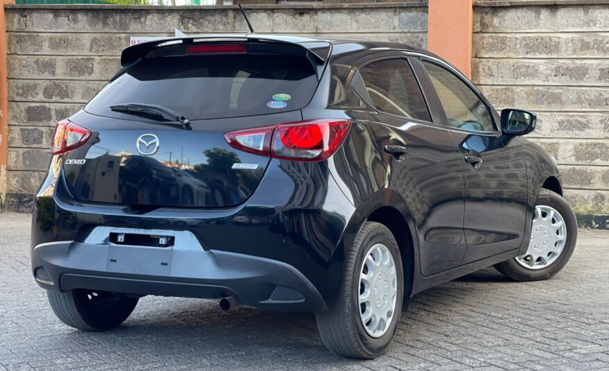 2015 Mazda Demio Newshape